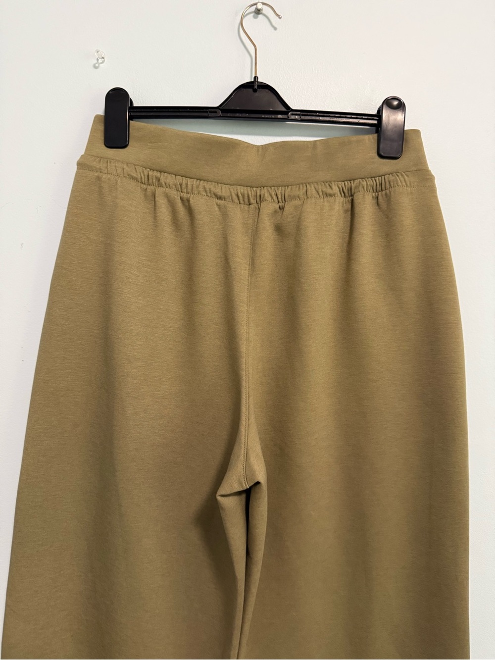 Athleta Women’s Wide Leg Pants Size L Tan Khaki Drawstring Pull On Travel - Picture 6 of 12